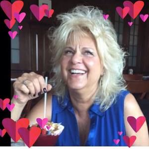 Meet your Posher, Joann